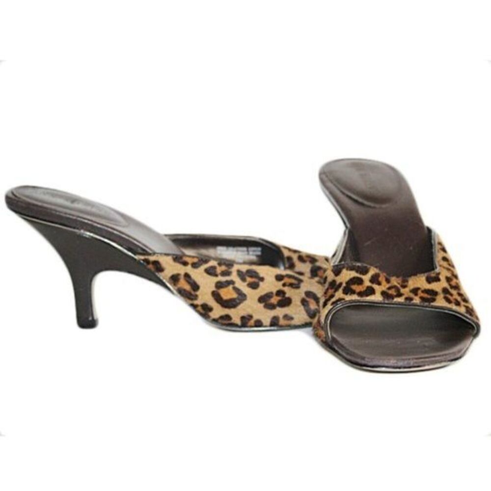 Ann Marino Slip On Leopard Sandals Size 7.5 - Picture 2 of 5